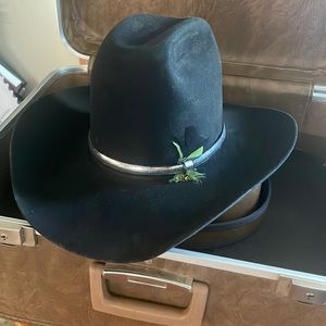 XXX Beaver Black Felt Cowboy hat size 6 3/4